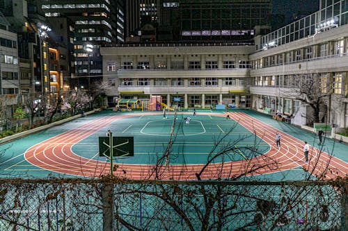 尽力局！约瑟夫·杨27分钟 19中10&三分9中4空砍全场最高32分